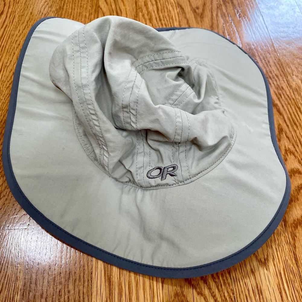 Outdoor Research Kid’s Sombrero (Brand new, 3-6Y, UPF 30)